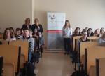 Przedstawiciele Pierwszego Urzędu Skarbowego w Kielcach  ze studentami